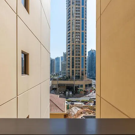 Spacious 1-Bedroom At The Heart Of Jbr Dubai Exterior photo